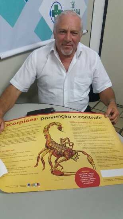 José Bonfim alerta sobre os perigos dos escorpiões (Foto: SMS/Aracaju)