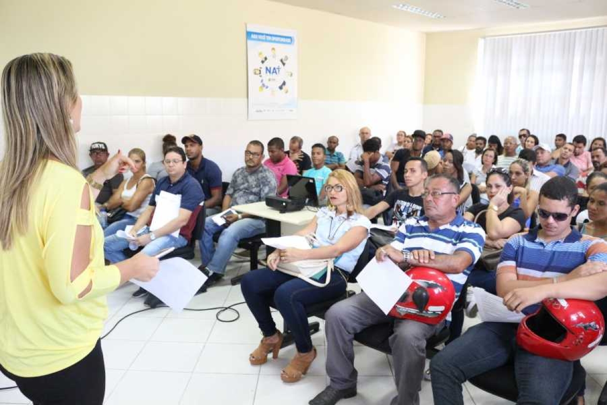 NAT realiza palestras especiais para os usuários na semana do Trabalhador (Foto: Seidh/SE)
