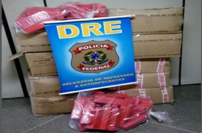 A droga estava acondicionados em caixas de papelão (Foto: Assessoria PF/SE)