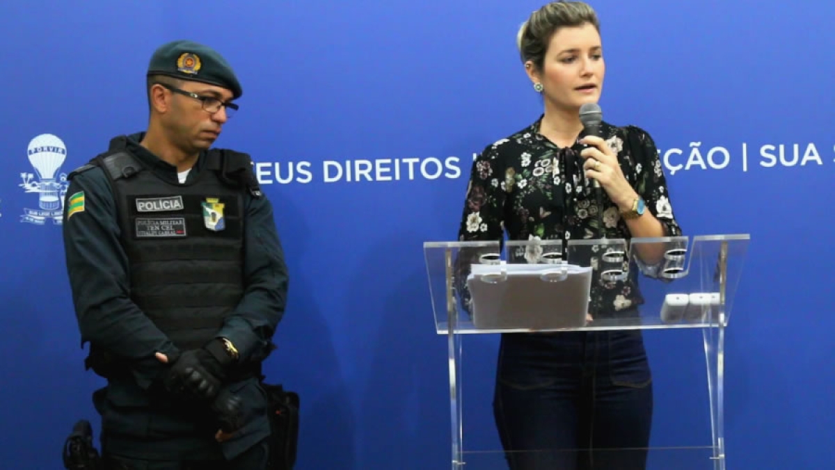Tenente Coronel Vivaldy e Delegada da Derof, Juliana Alcoforado (Foto: SSP/SE)