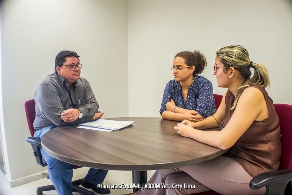 Kitty Lima busca no MP/Sergipe informações sobre o funcionamento do Castramóvel (Foto: Assessoria Kitty Lima)