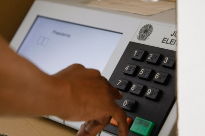 As regras para as eleições de 2018 devem ser estabelecidas até o início de outubro (Foto: Marri Nogueira/Agência Senado)