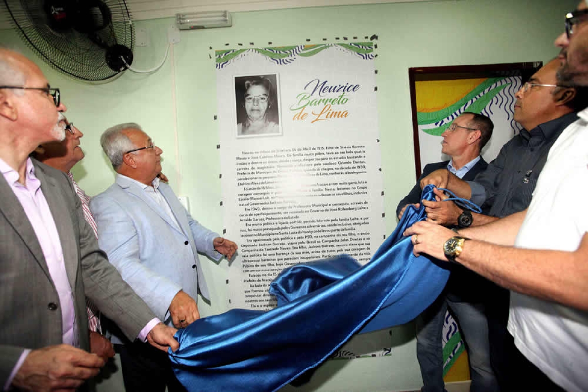Governador de Sergipe participa de inauguração da Escola do Legislativo de Aracaju Neuzice Barreto de Lima (Foto: André Moreira/ASN)