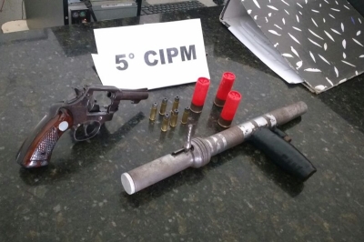 Após denúncia, Polícia Militar prende indivíduo e apreende armas de fogo em Neópolis (Foto: PM/SE)