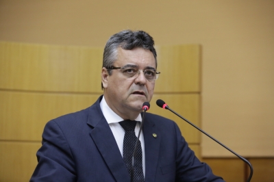 Luciano Pimentel pede mais ação pública para combater perigos do trânsito (Foto: César de Oliveira)