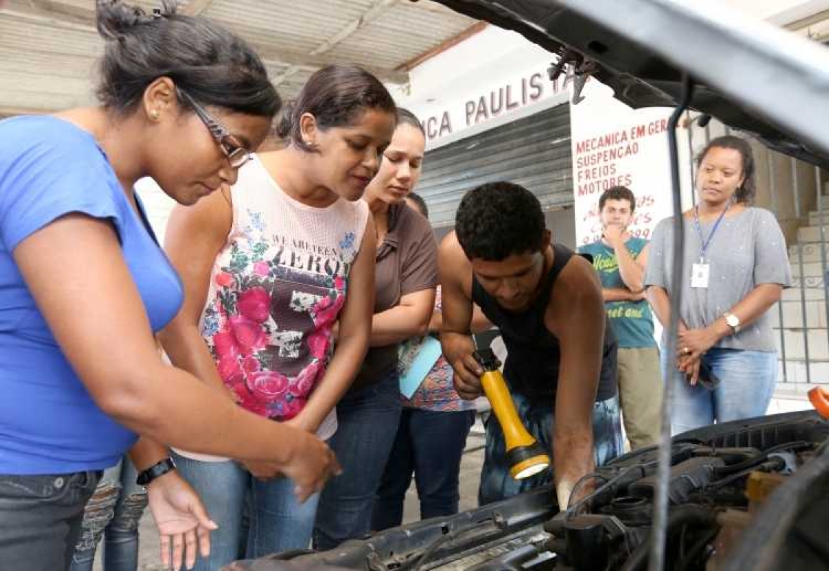 Alunos veem no curso de frentista possibilidade de inserção no mercado de trabalho (Foto: Ana Lícia Menezes/PMA)