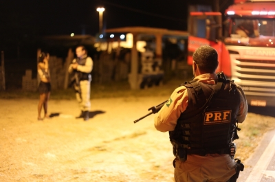 Operação da PRF combate exploraçãoo sexual de jovens (Foto: PRF)