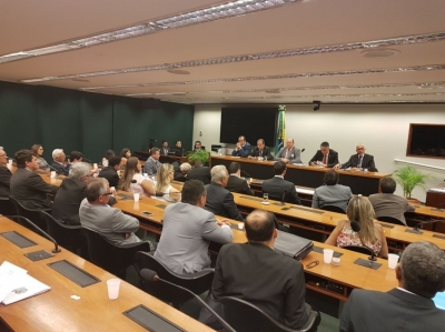 Prefeito participou da reunião da bancada (Foto: Divulgação)
