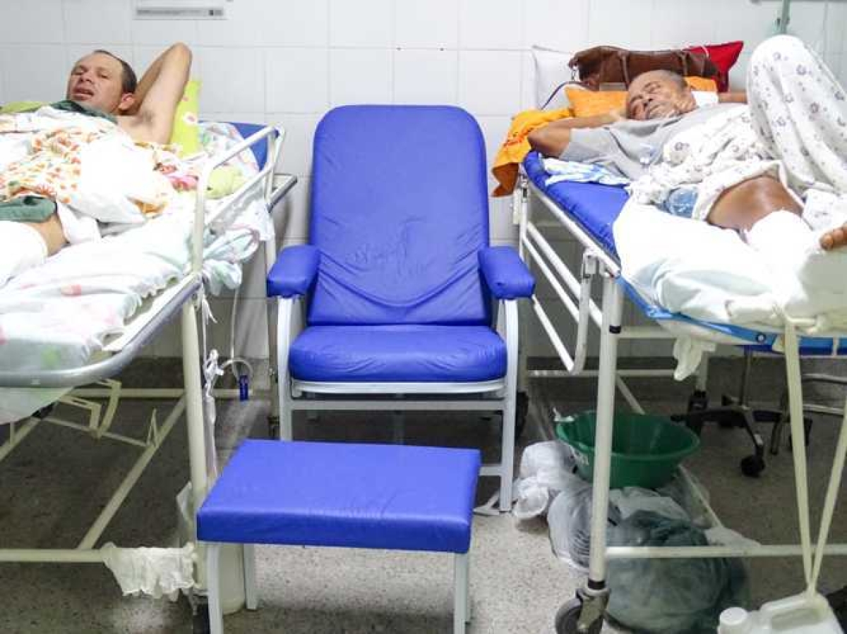 Pronto Socorro do Huse recebe mais 50 novas poltronas e oferece mais conforto aos usuários e pacientes (Foto: SES/SE)