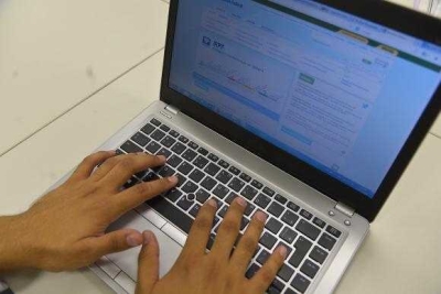 O próprio PGDAS-D, que é um aplicativo disponível no portal do Simples Nacional, aponta as declarações a serem retificadas (Foto: Marcello Casal Jr./Agência Brasil)