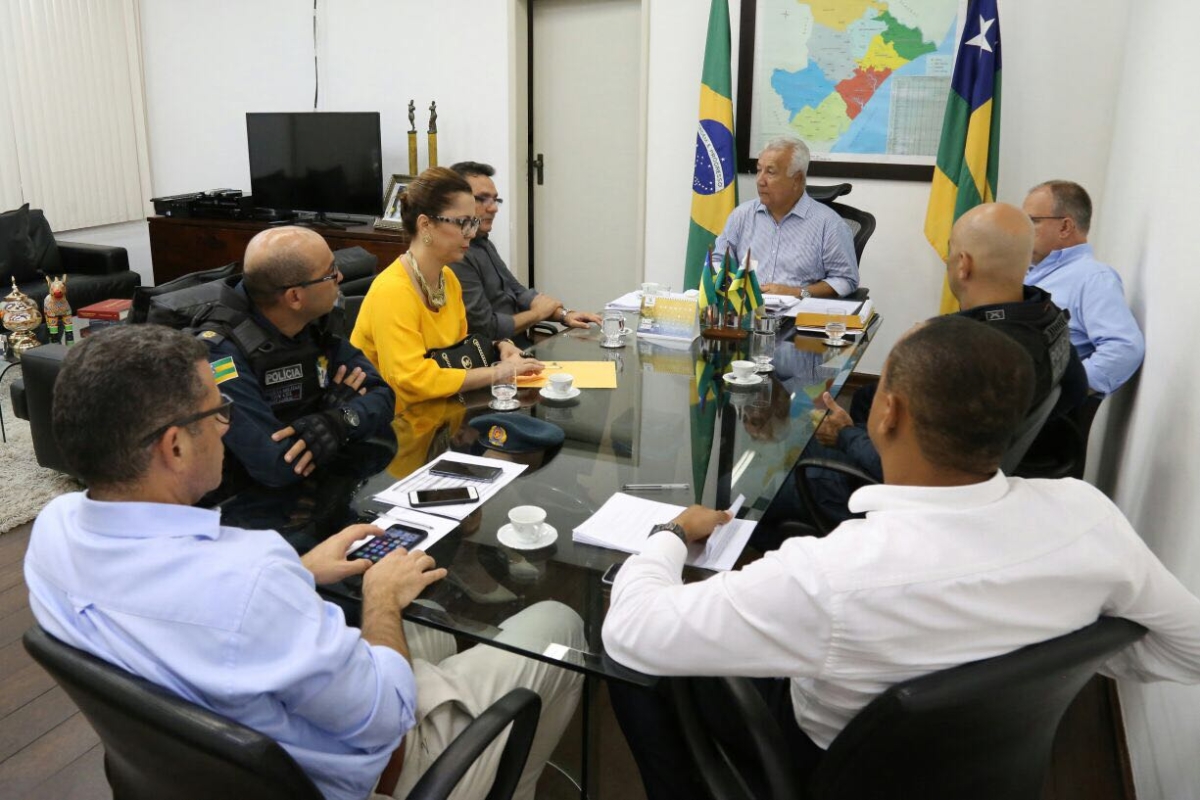 Jackson Barreto reúne-se com a cúpula da SSP para discutir o alinhamento de estratégias conjuntas (Foto: Jorge Henrique/ASN)
