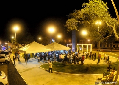 A obra contemplou, também, a manutenção do entorno da praça, melhorando o aspecto das calçadas e ruas (Foto: Janaína Santos)