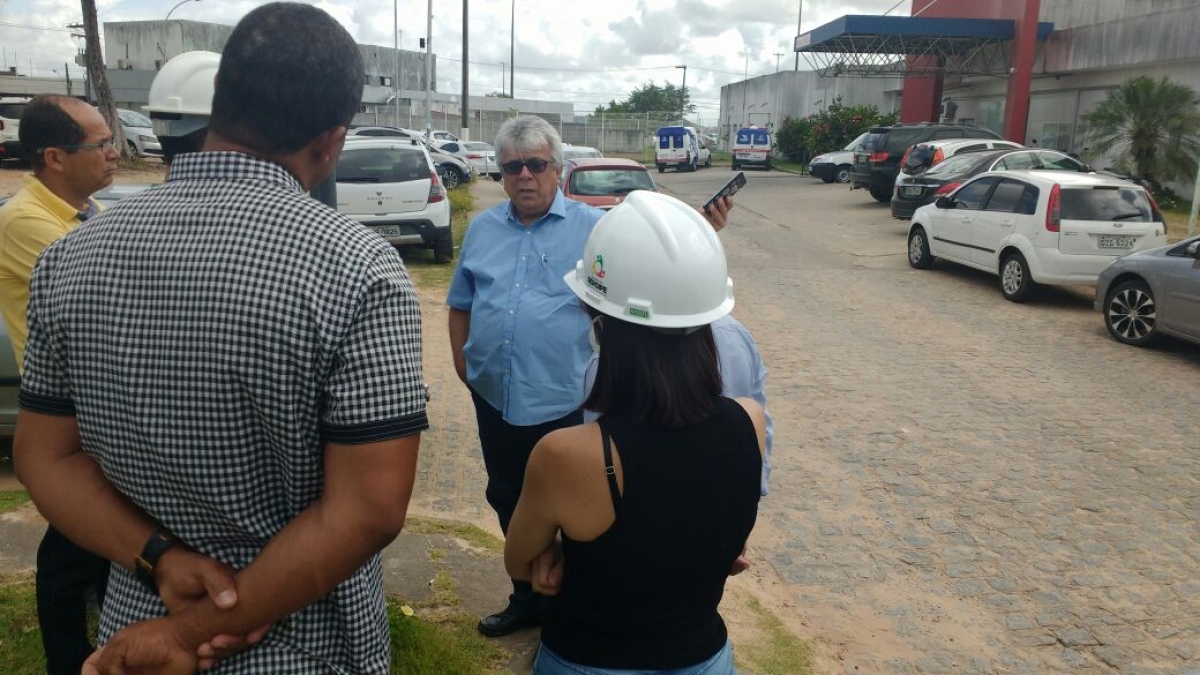 Secretário de Estado da Saúde visita o Huse e avalia celeridade das obras (Foto: SES/SE)