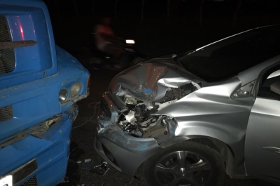  Colisão após vítima ser baleada em estrada (Foto: PM)