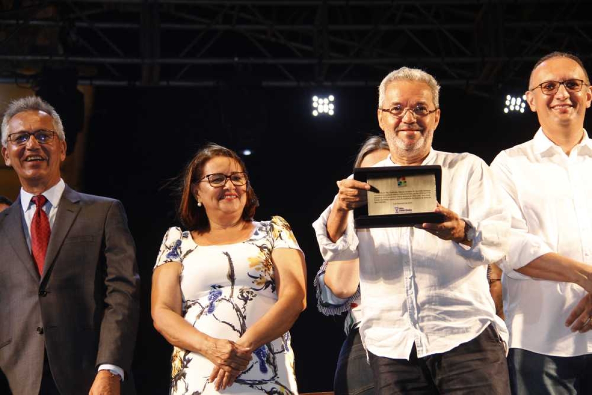 Presidente do TCE/Sergipe é homenageado na abertura do Festival de Arte de São Cristóvão (Foto: TCE/SE)