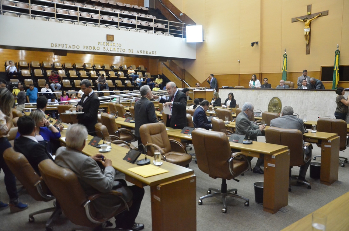ALESE: Na última votação do ano, Deputados discutem Lei Orçamentária Anual (LOA) e projetos da Casa - (Foto: Jadilson Simões)