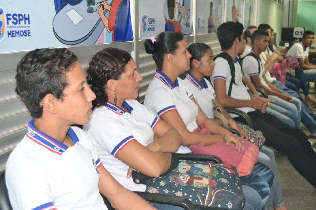 Hemose: Alunos do Dom Luciano realizam ação solidária com doação de sangue  (Foto: SES/SE)