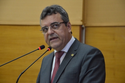 Projeto de Luciano Pimentel, PSB, ampara e preserva atividade de food trucks em Sergipe (Foto: Alese)