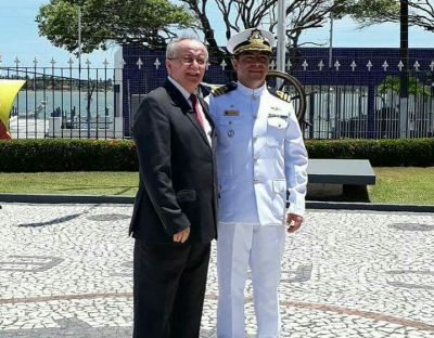 Luciano Bispo é o mais novo "Amigo da Marinha" (Foto: Divulgação)