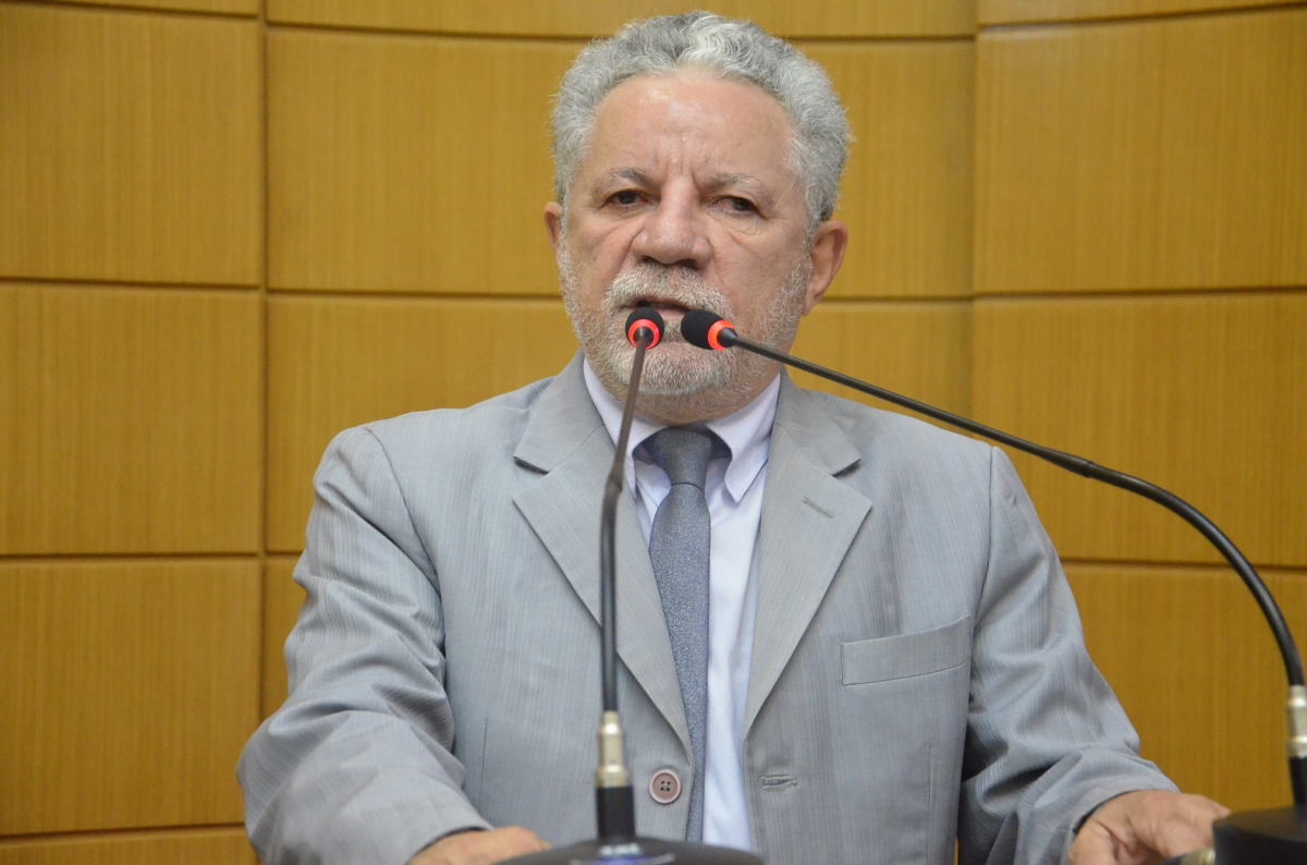 Deputado Francisco Gualberto (PT) - (Foto: Agência Alese)