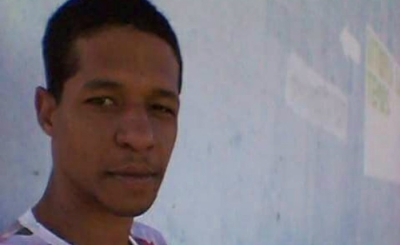 Jovem é morto a tiros próximo a sua residência em Itabaiana (Foto: Portal Itnet)