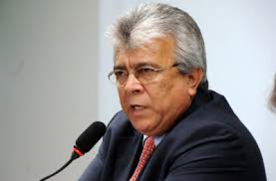 Secretário da Saúde de Sergipe, Almeida Lima (Foto: Diário Sergipano)