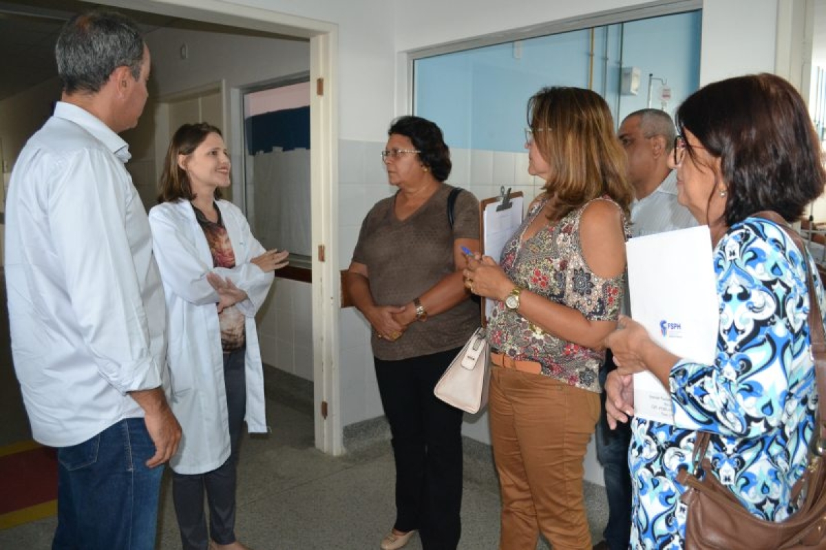 Gestores discutem melhorias para Agência Transfusional no Hospital de Estância (Foto: SES/SE)