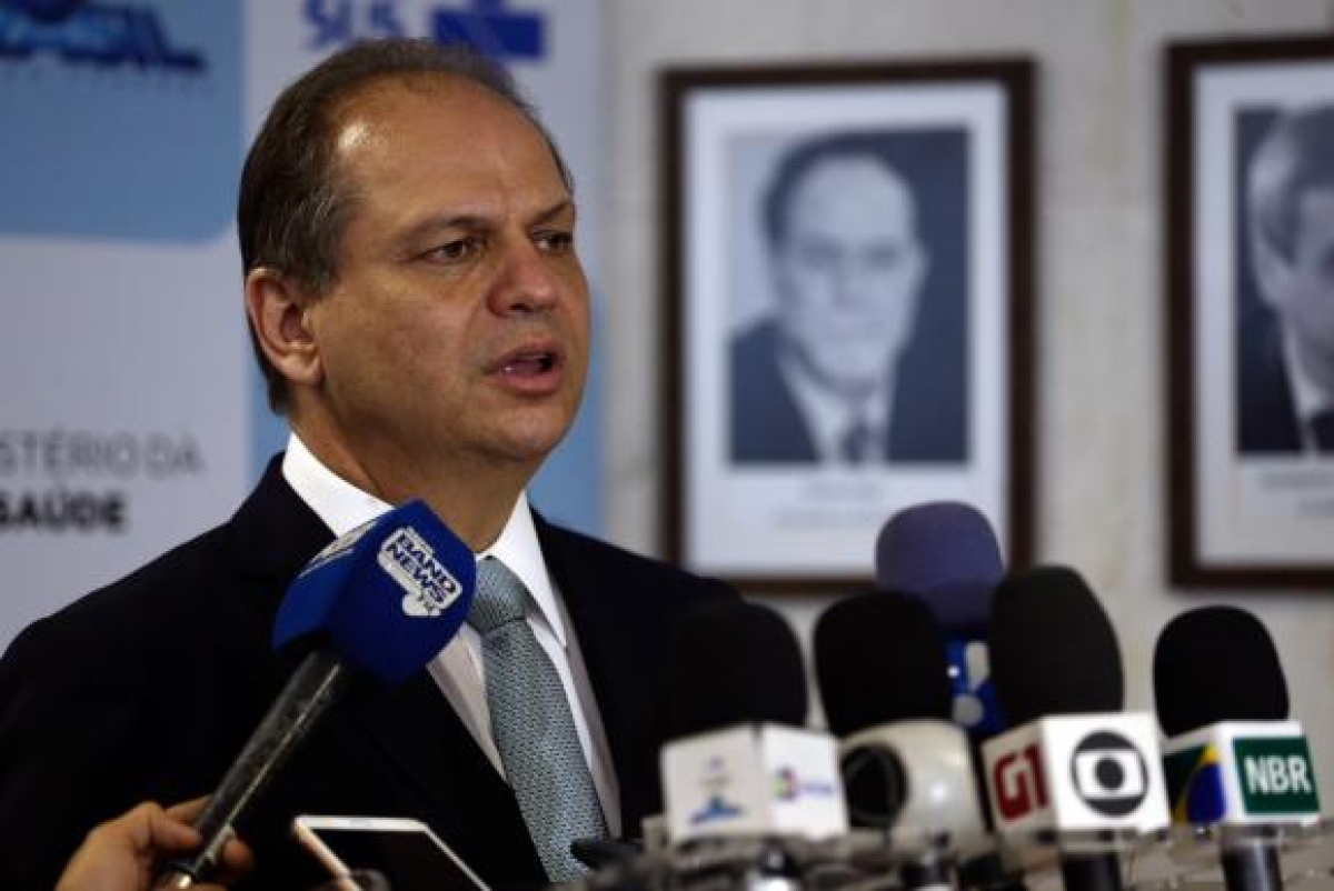 O ministro da Saúde, Ricardo Barros, fala sobre compra de órteses e próteses para o SUS (Foto: José Cruz/Agência Brasil)