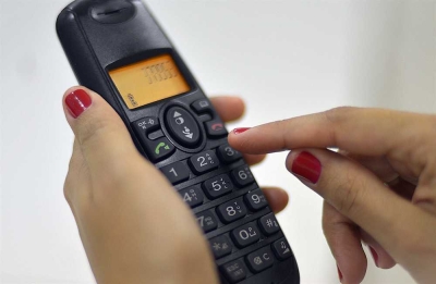 Preços de chamadas de telefone fixo cairão a partir de 25 de fevereiro (Foto: Marcello Casal Jr./Arquivo Agência Brasil)