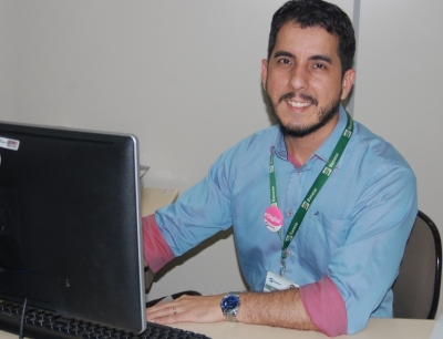 O funcionário da Área de Canais Digitais e Marketing do Banese, Márcio Oliveira do Nascimento (Foto: Banese)