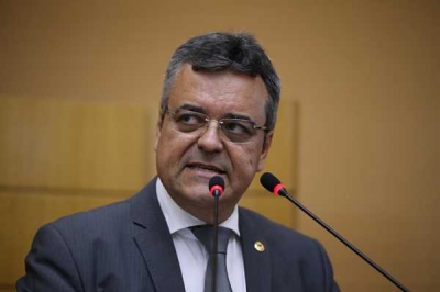 Deputado estadual Luciano Pimentel (Foto: César de Oliveira/Agência Alese)