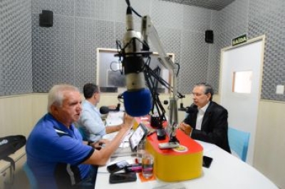 Senador afirmou que falta decisão do agrupamento - Foto: divulgação