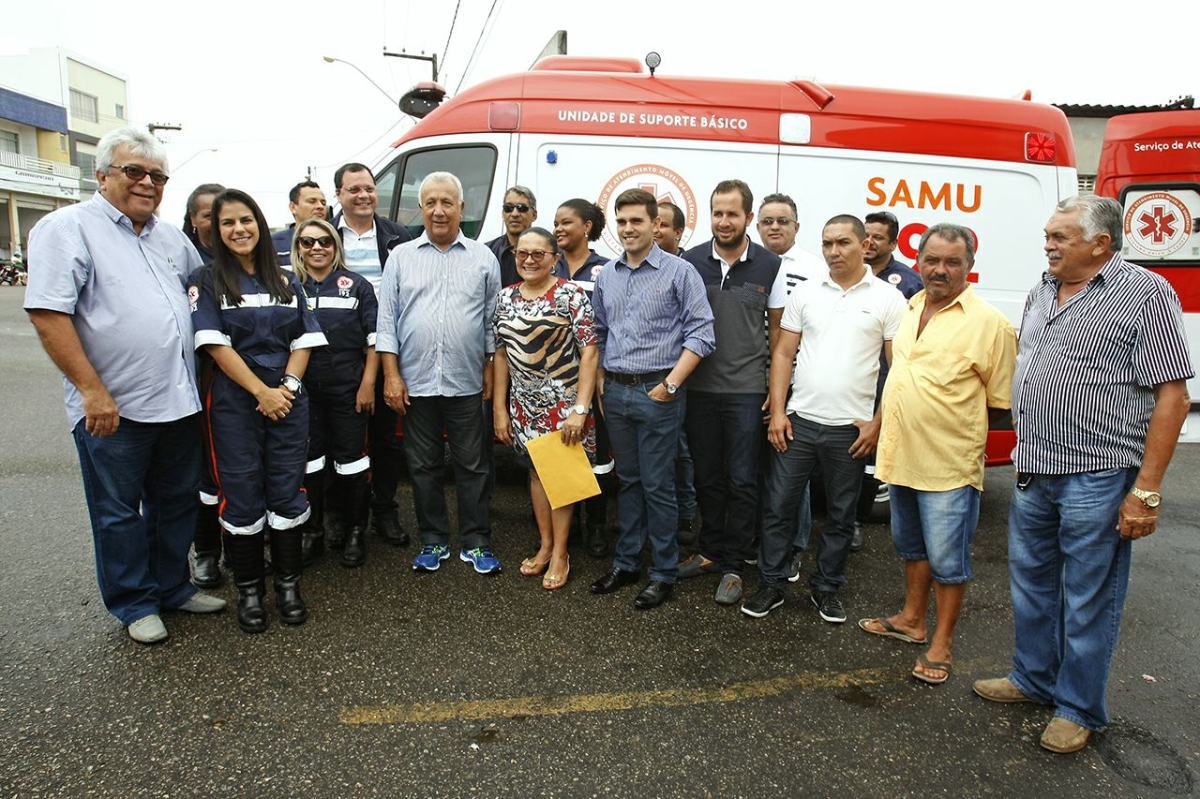 Governador entrega ambulância do Samu no município de Ribeirópolis - Foto: Victor Ribeiro / ASN