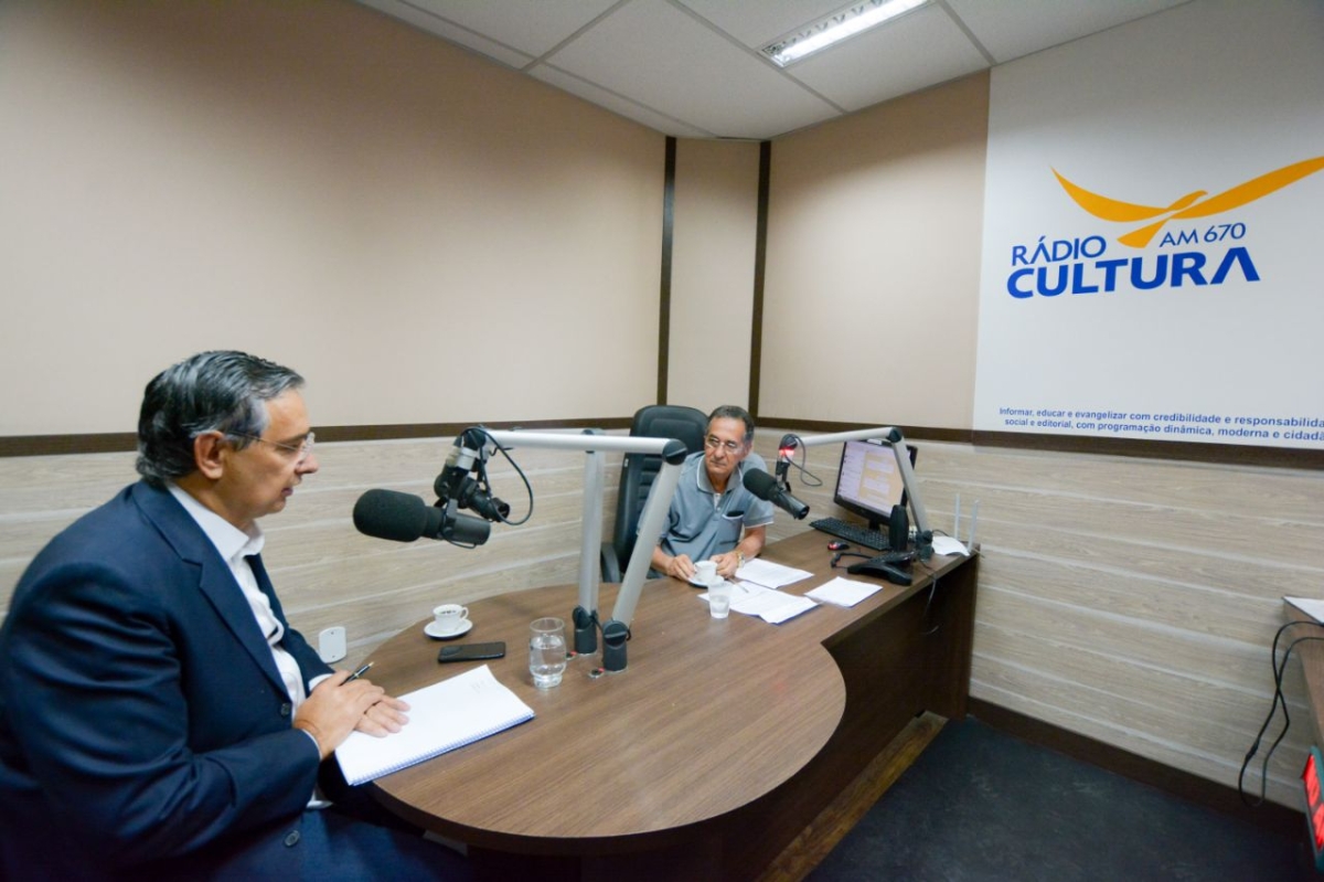 "Hospital do Câncer ficou apenas na propaganda enganosa deste Governo", afirma Eduardo Amorim (Foto: Assessoria Eduardo Amorim)