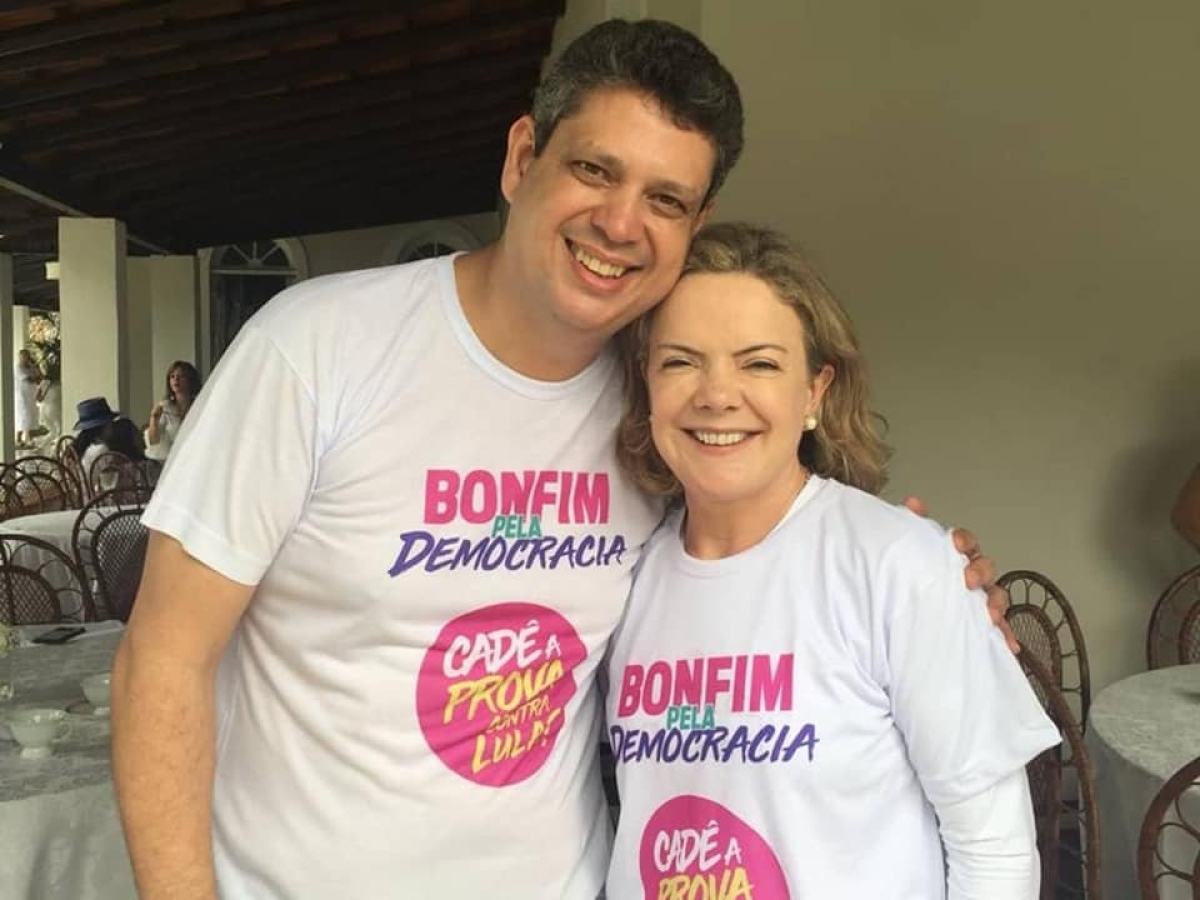 Marcio Macedo e Gleisi Hoffmann em evento na Bahia (Foto: Assessoria Márcio Macêdo)