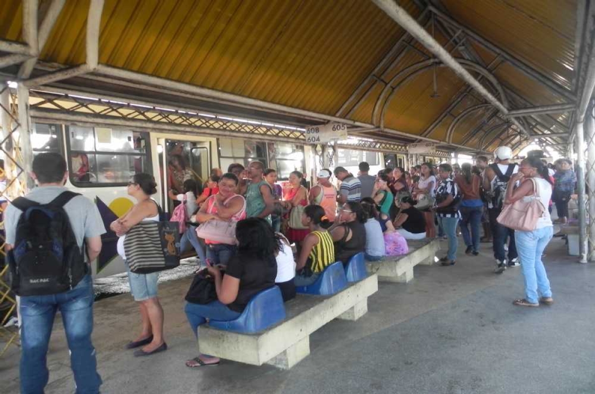 MPE quer dignidade no Terminal de Integração (Foto: Arquivo Portal Infonet)