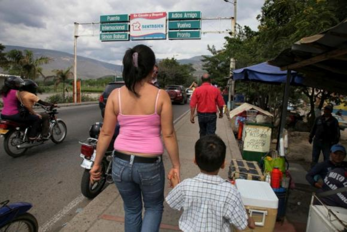 Em busca de uma vida melhor, milhares de venezuelanos têm cruzado as fronteiras com os países vizinhos (Foto: UNHCR/Boris Heger/Nações Unidas)