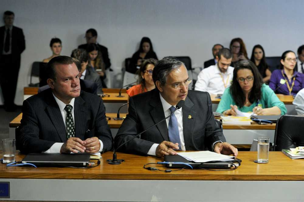 Eduardo Amorim solicita audiência pública sobre fechamento da Fafen (Foto: Geraldo Magela/Agência Senado)
