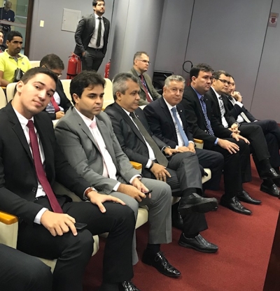 Justiça diz que Edvaldo Nogueira não revogou o IPTU de Aracaju (Foto: Assessoria Elber Batalha)