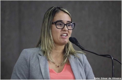 A vereadora e mais quatro pessoas sofreram um acidente ontem (Foto: César de Oliveira/ Arquivo/ Via Portal Infonet)