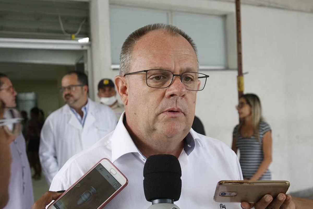 Governador de Sergipe visita Huse para verificar situação de paciente da Unidade Pediátrica (Foto: Victor Ribeiro/ ASN) 