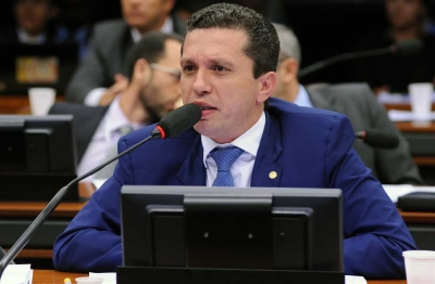 Fausto Pinato: objetivo é evitar a prática crescente de divulgação de fotos e vídeos de cadáveres na internet, como ocorreu na morte do cantor Cristiano Araújo, em 2015 (Foto: Billy Boss/ Câmara dos Deputados)