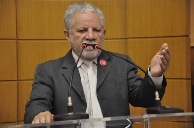 Francisco Gualberto reafirma que Governo busca solução para garantir empregos nas fundações de saúde (Foto: Jadilson Simões/ Agência Alese)