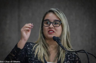 Abril Laranja: Kitty apresenta PL contra crueldade a animais (Foto: Assessoria Kitty Lima)