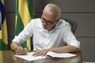 Prefeito de Aracaju envia para Câmara projeto de lei que estabelece cotas raciais em concursos públicos (Foto: Marco Vieira/ PMA)