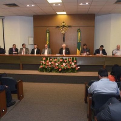 Deputado Garibalde Mendonça participa de debate para aperfeiçoar projeto da nova Lei de Licitações (Foto: Assessoria Garibalde Mendonça)