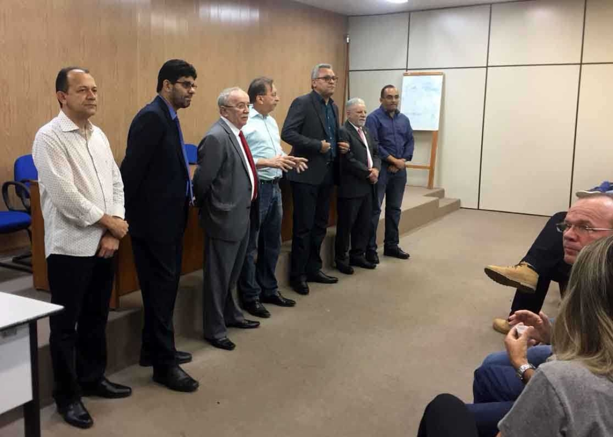 Luciano Bispo prestigia posse do novo presidente da Adema (Foto: Agência Alese)