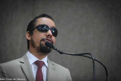 Câmara de Aracaju derruba veto a PL de Lucas Aribé e beneficia pessoas surdas (Foto: César de Oliveira/ Assessoria Lucas Aribé)