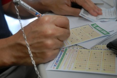 Mega-Sena paga R$ 30 milhões nesta quinta-feira (Foto: Arquivo Agência Brasil)