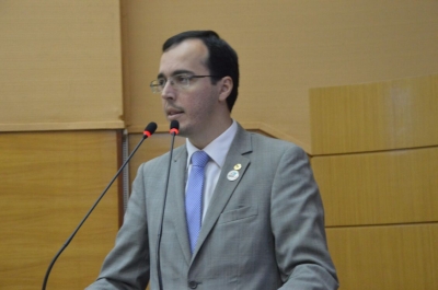 Georgeo Passos pede tramitação de PL que regulamenta pensões especiais do Governo (Foto: Assessoria Georgeo Passos)